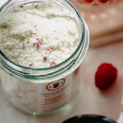 Miodowa Mydlarnia – Puder do kąpieli Malinowa Landrynka | Słodka pielęgnacja